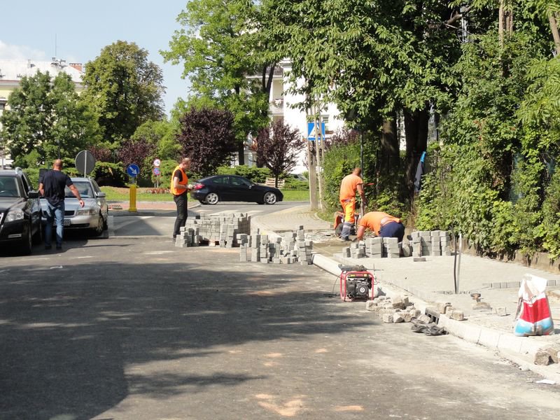 Zmierzają do końca na Sobieskiego - foto