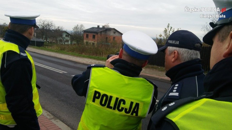 Nie całkiem bezpieczna droga na cmentarz