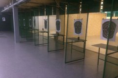 Strzelają z kałacha w centrum miasta