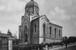 Zgliszcza bialskiej synagogi pod asfaltem?