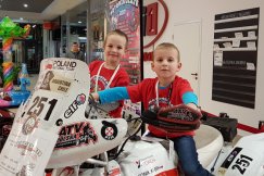 Motocykliści chcą zdążyć z prezentami - foto