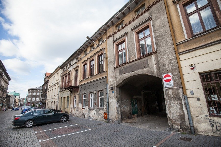 Stare budynki w coraz lepszym stanie
