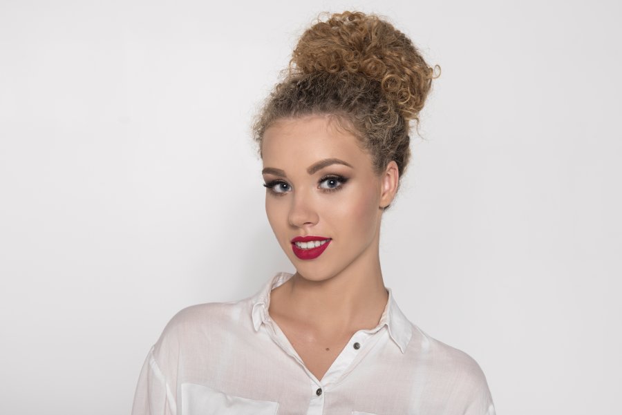 Ola, zawsze pewna siebie Miss Nastolatek