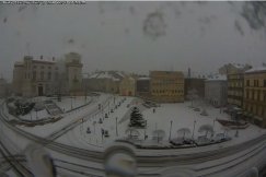 Zima zaskoczyła drogowców. Zasypane ulice - foto