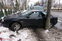 Ratował się ręcznym. Koniec jazdy na latarni - foto