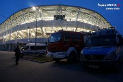 Policja wokół stadionu i na trasach dojazdowych - foto