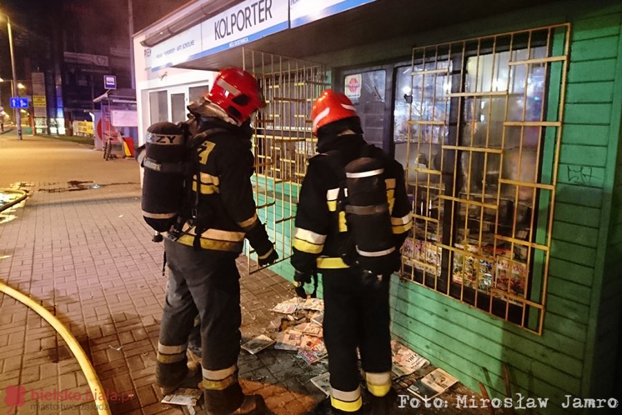 Podpalenie kiosku przy Cieszyńskiej. Policja na tropie sprawcy - foto