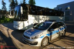 Niesprawne autokary miały zawieźć uczniów na wycieczkę - foto