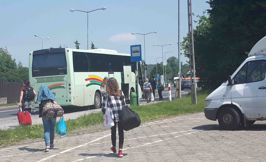 Z busa do pociągu. Jak sardynka upchana w puszce