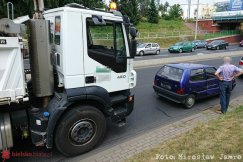 Przez 53 lata bez kolizji. Wczoraj uderzyła w niego ciężarówka - foto
