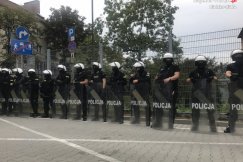 Policja zatrzymała dwóch pseudokibiców. Nowy film z zadymy na stadionie