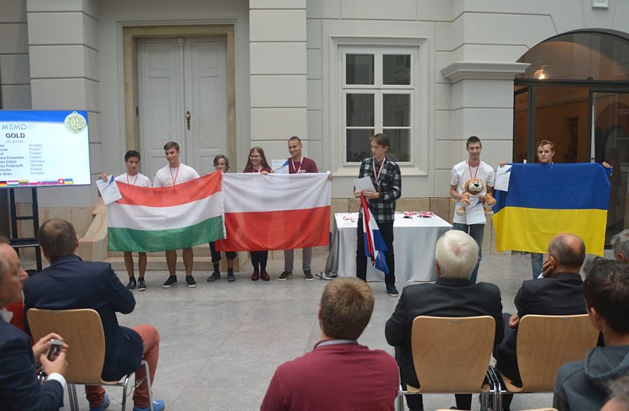 Polacy ze złotymi medalami. Sukces na olimpiadzie w Bielsku-Białej