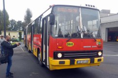 Bielscy pasażerowie żegnają legendarnego Ikarusa - foto