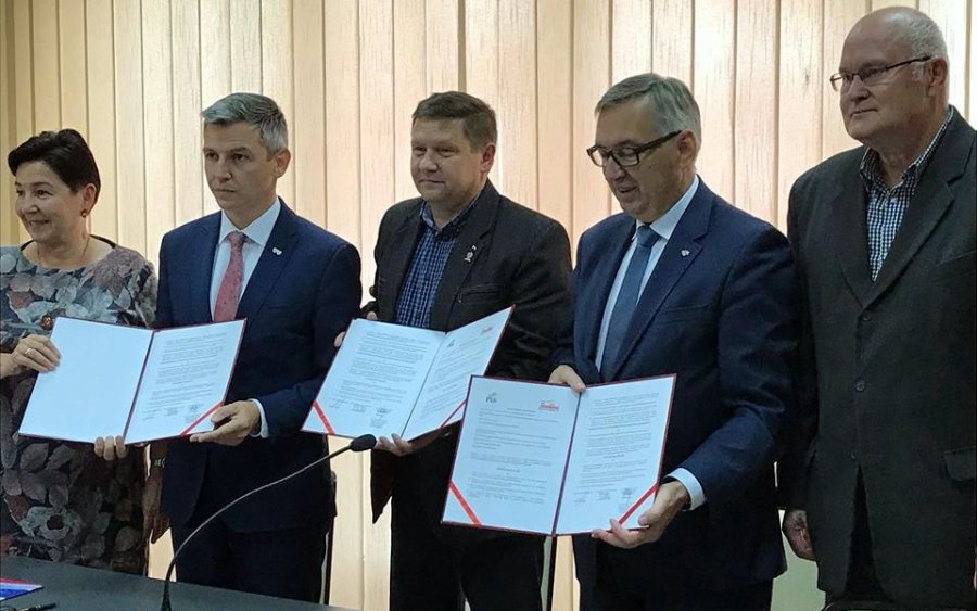 Solidarność poparła Drabka. Minister Szwed na uroczystości w regionie - foto