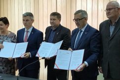 Solidarność poparła Drabka. Minister Szwed na uroczystości w regionie - foto