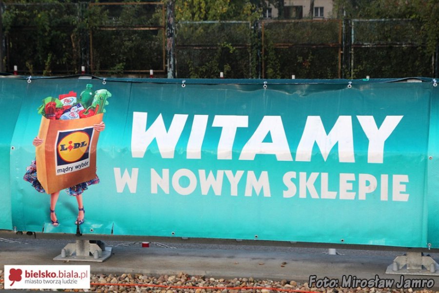 Zbudują trzy nowe supermarkety. Jeden w miejscu dawnej fabryki