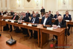 Funkcje dla radnych. Kluby podzielą się komisjami