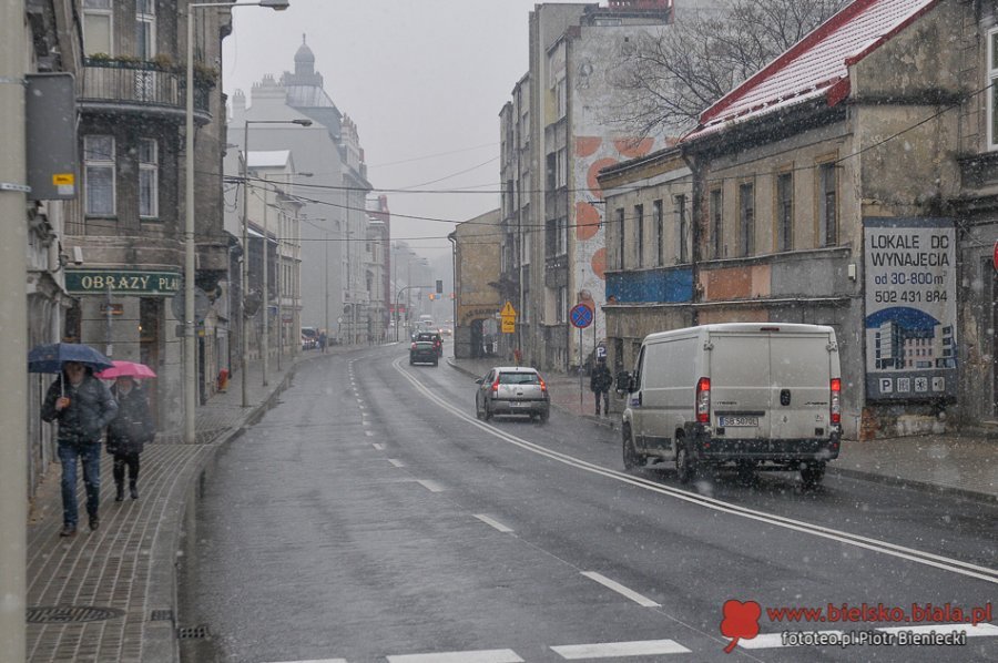 W Bielsku-Białej dziś nie sypią. W pogotowiu czeka 30 posypywarek