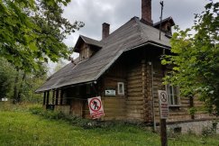 Leśniczówka wreszcie w pełni chroniona. Kto wyremontuje perełkę?