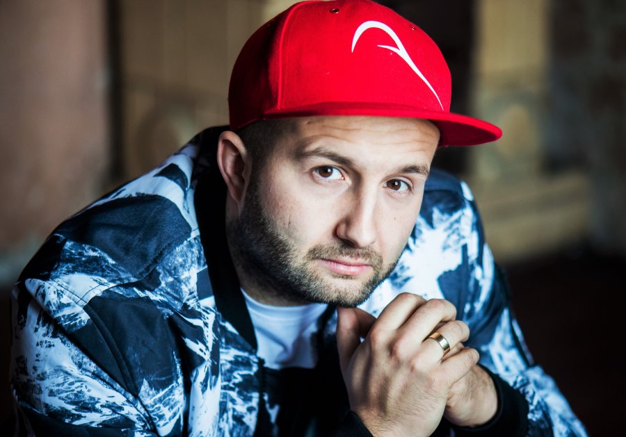 W wieku 12 lat zapalił pierwszego jointa. Raper Arkadio spotka się z młodzieżą
