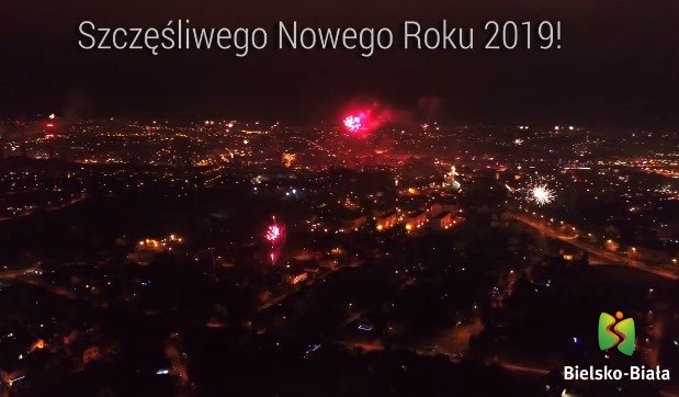 Tak witaliśmy nowy rok 2019! Zdjęcia z powietrza o północy FILM