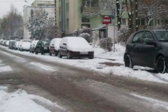 Białe drogi na bielskich osiedlach. Kierowcy jakoś sobie radzą