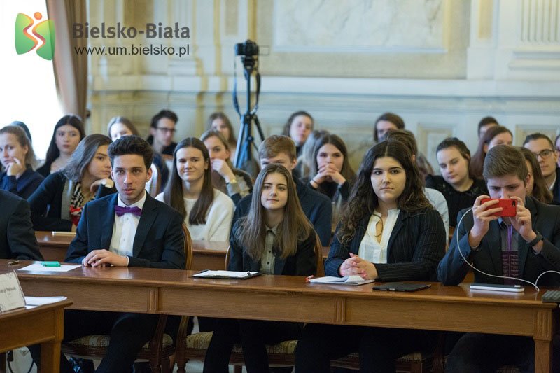 Komunikacja miejska powinna być darmowa? Debata o ważnych sprawach
