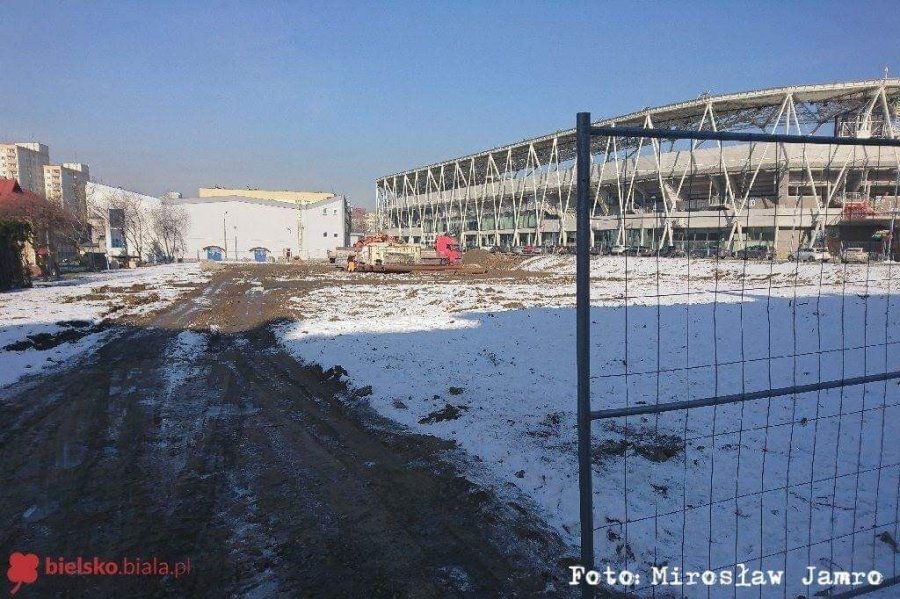 Nowy parking przy Rychlińskiego. Będzie częściowo gotowy w maju
