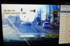 Nieoznakowany radiowóz BMW eskortował ciężko chore dziecko - foto