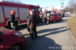 Kolizja L-ki w trakcie jazdy egzaminacyjnej. Egzaminator odwieziony do szpitala - foto