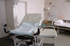 Całodobowy ginekolog bez klauzuli sumienia? "To klinika poronień"