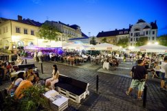 Ogródki wracają na Rynek. Wszystkie parasole w tym samym kolorze