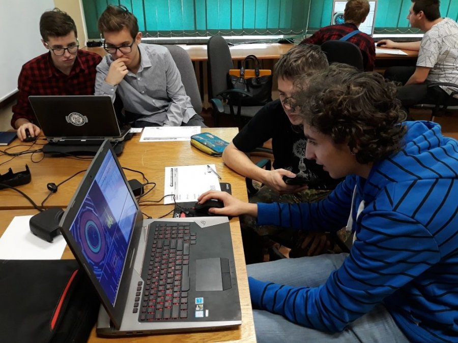 Wielki zlot absolwentów szkoły. Mszę odprawią byli uczniowie