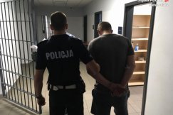 Kierowca z kilogramem marihuany chciał przekupić policjantów - foto