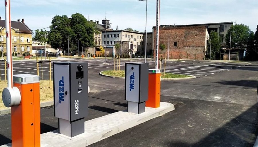 Nowy parking miejski przy Paderewskiego: 139 miejsc za 2,8 mln zł - foto