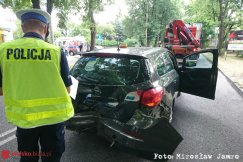 Solidny dzwon na Górskiej. Auto przesunięte szesnaście metrów - foto