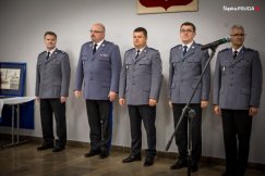 Piotr Kucia pożegnał się z mundurem. Czekają na niego w bielskim Ratuszu - foto