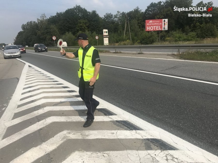 Z dwoma promilami za kierownicą TIR-a. "Odbijał się od jednego pasa do drugiego"