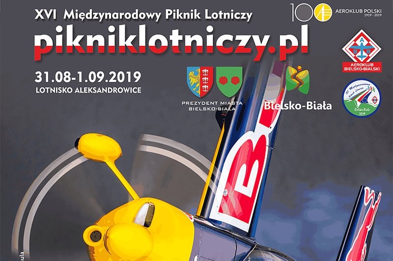 Akrobata z Red Bull Air Race na bielskim pikniku lotniczym. PROGRAM