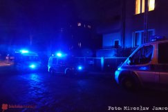 Próba samobójcza przy Rychlińskiego. Czy nad budynkiem ciąży fatum? - foto