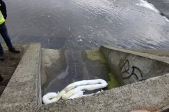 Plama ropopochodna w Białej. Na miejscu działały wszystkie służby - foto