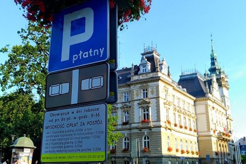 Obniżka opłat na parkingach w Bielsku-Białej. Zachęta dla kierowców