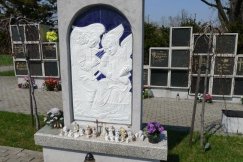 Pochówek dzieci nienarodzonych. Uroczystości na cmentarzu komunalnym