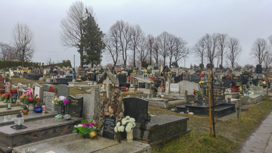 Nadciąga wyż, a wraz z nim smog. Jaka pogoda na Wszystkich Świętych?