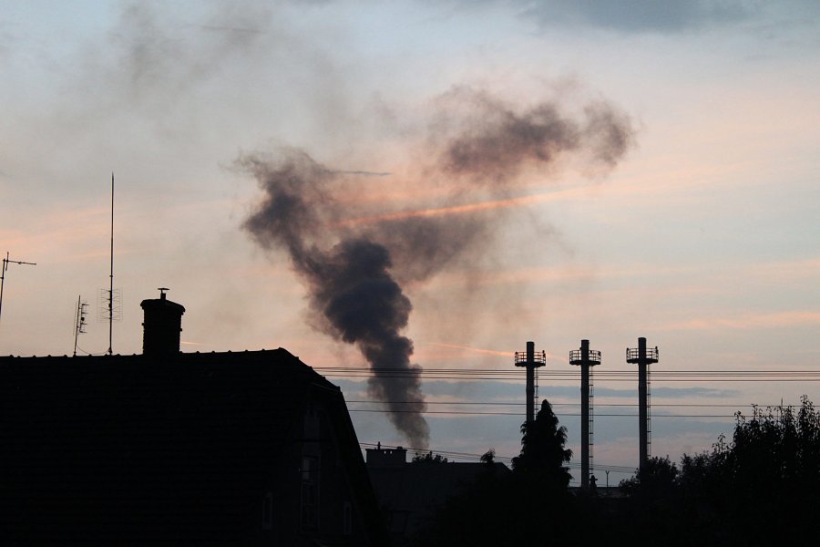 Bajoński rachunek za likwidację smogu  w mieście. Potrzeba nawet 170 mln zł!