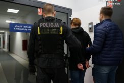 Wybierała markowe kosmetyki. Seryjna złodziejka wpadła w bielskiej galerii - foto