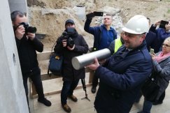 Ruch na ulicy Cieszyńskiej. Uroczystość na pamiątkę rozbudowy - foto