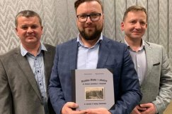 Świetny prezent pod choinkę. Autorzy zapowiadają dodruk albumu!