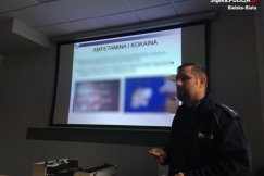 Przeciwdziałają przemocy w rodzinie. Szkolenie z rozpoznawania narkotyków - foto
