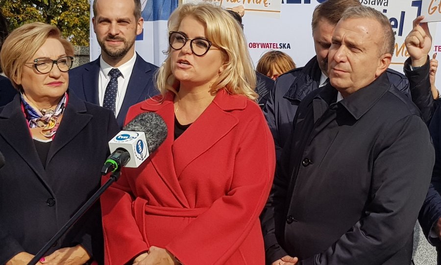 Senator z niebieskim pasem karate. "Nie zostawię swoich pacjentów"